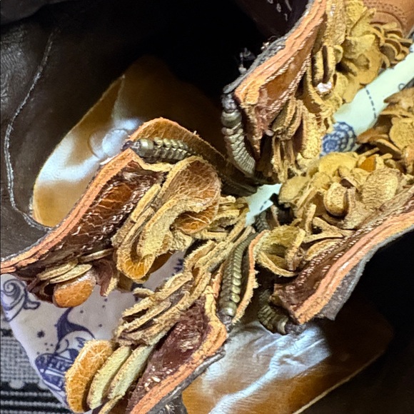 Artisan Floral Appliqué Leather Ankle Boots - Brown - Picture 3 of 4